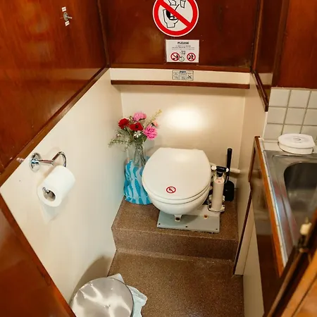 Houseboat Center 'messi'