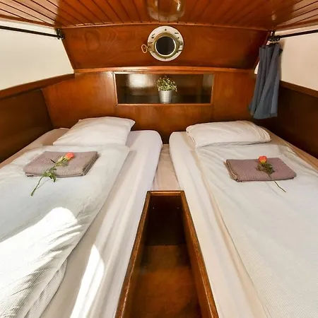 Houseboat Center 'messi' Hotel na wodzie Amsterdam